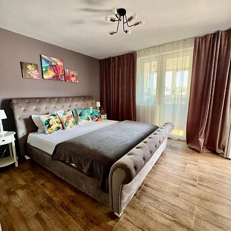 Dominic Apartment Unirii Square Temešvár Exteriér fotografie